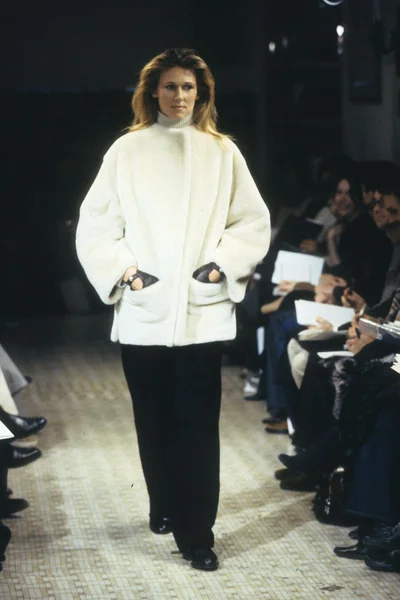 Look 14